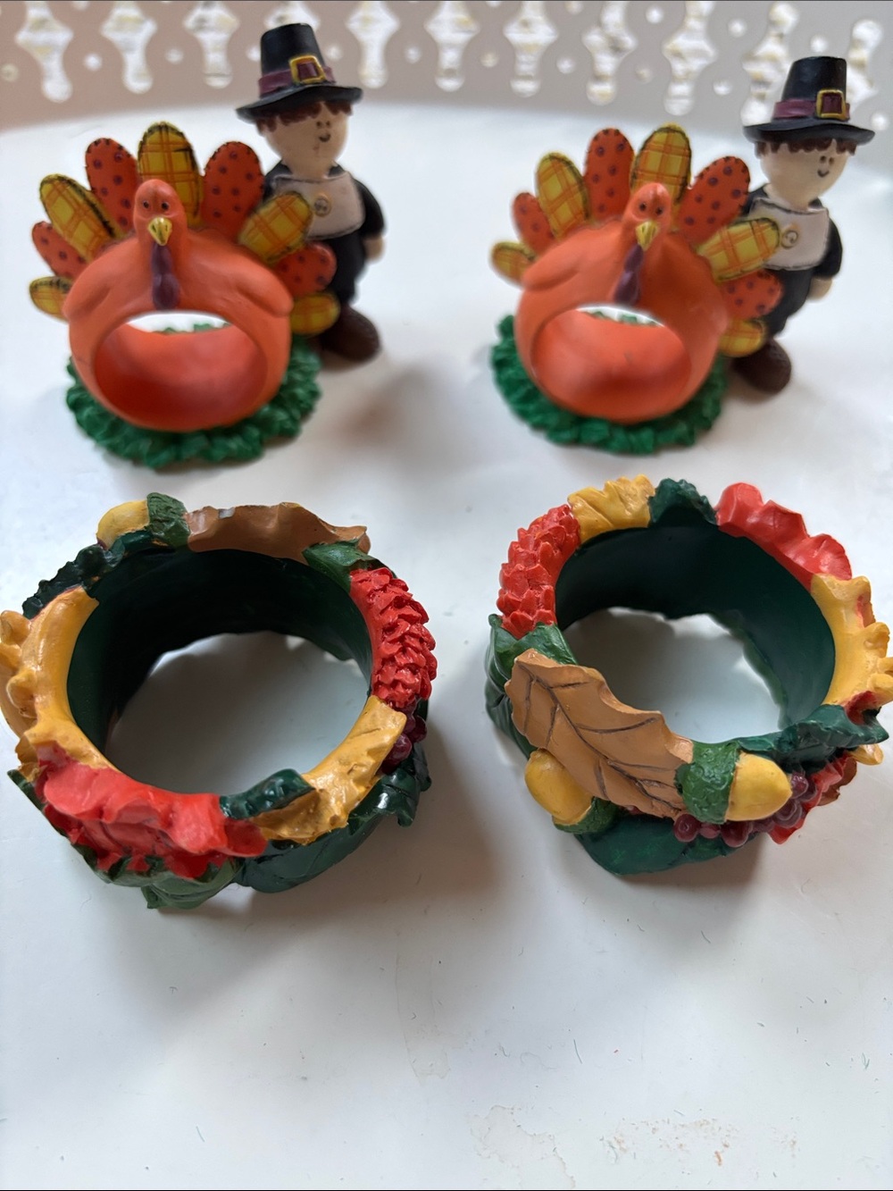 Vintage hand painted set of 4 Thanksgiving Turkey and Pilgrim napkin rings